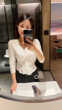 金銘 158/B+/48/30歲  汽車銷售  很性感妖嬈的姐姐喜歡嗎？