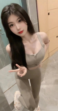 安奈164cm 46kg  D奶 21歲    #瑜伽學生妹  五官很好看