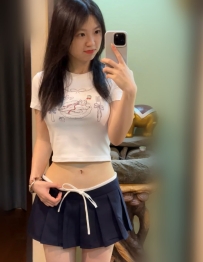欣妍 157cm 43kg C奶 21歲  大學大四學生妹📚 外型乾淨清新