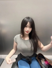 #高雄 羅拉162cm.47kg.F奶.22歲 蘿莉女孩~外表純欲