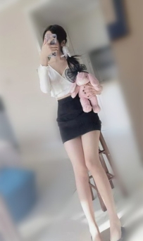 汝汝 165.47.C+.25歲  #清秀嬌軟小姐姐 ~