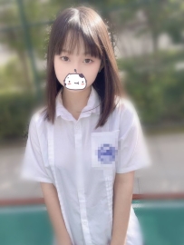 夏晴158.42.B+.19歲  長得很幼齒  可愛超級敏感