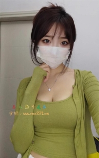 芝芝160cm 46kg D奶  24歲 美容師  很會打扮有氣質