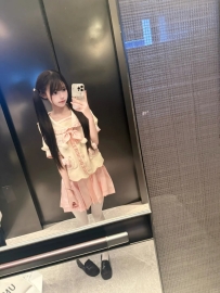 暖暖 145/43/B/18歲 【實歲】  #臺中學生妹