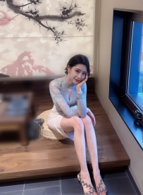 #臺北 莉莉 165.48.E.30歲 美腿性感摸模特