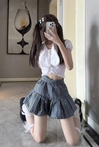 #台中  歡娜  158cm 45kg C奶 19歲    可愛學生妹妹