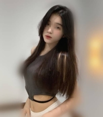 莎莎   160/44/D/21歲     標準美人胚子 連我也忍不住多看幾眼