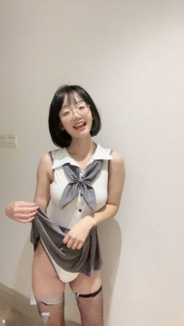 #臺北  尤雅 158cm.C奶.21歲   少女樣貌 花樣年華  喜歡穿著JK裝扮到處拍照