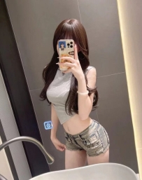 小伊   161  C+  24歲   護理師兼職 皮膚白嫩 配合度高