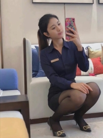 小仙 162/46/23歲/C+奶  #絲襪   #高雄   性欲很強 男友滿足不了她的慾望