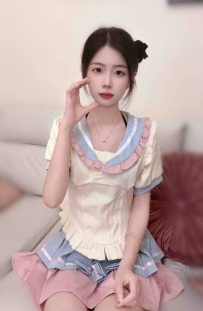舒瑤  156cm/B/45/20歲  甜美鄰家女孩  外貌清純可愛