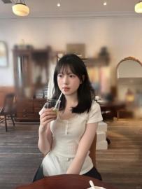 🍓心穎 165.50.E.24歲 🩷  熱情主動性感風騷，溫柔氣質型美女