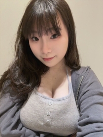 珊妮 160cm.F奶.22歲  #豐滿包覆型 身材肉感 手感超好