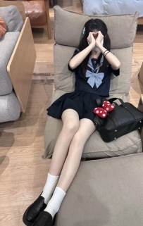 琪琪 162.C.43. 19歲  簡介： 大一新生 超級有女友FU