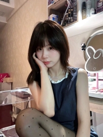 心妍 158.C.45.25歲  漂亮的美容師小姐姐 外型精緻氣質超好