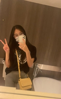 #高雄 言西  165/48/C/22歲