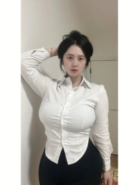 小芙 162.60.F.25歲   肉感宅女巨乳OL  工作忙碌很久沒做愛