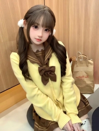 #臺北  幼幼158cm 19歲 44 B    又萌又辣 皮膚白皙光滑