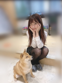 伊伊 157.B.44.20歲  清純可愛鄰家小女孩  笑容甜美燦爛、.