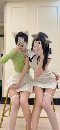 ➡️簡介：#好閨蜜 形影不離  配合度很有默契 很開放    姿勢好配合   花樣多  會調情