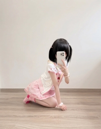 #高雄 莉莉 145/35kg/C/18歲 清純甜美學生妹