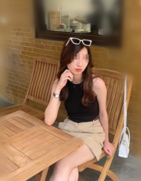 安琦 165/47/C/23歲 服務：無套吹，無套做，親親，鴛鴦浴“