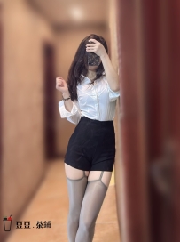 #新竹 小喬163.47.C.25歲 #悶騷OL 身材豐滿類型