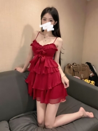 小咪    158.C.44.19歲  嬌柔小女人，看起來腼腆可愛