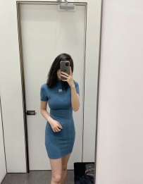 小煙    163cmC奶28歲  #彰化5000一節    淫蕩女老師上線