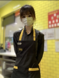 露絲 155cm.B奶.45kg.21歲  咖啡店可愛小店員調教起來是不一樣的fu