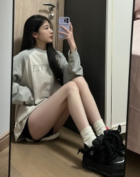 君君 160cm 46kg C 22歲  #年輕嫩妹 然後身材還很好