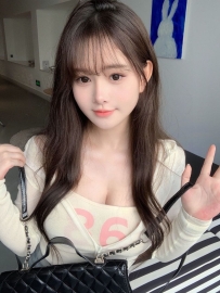 桃子 162/46/D/24歲  #可純可慾,奶量絕對夠,超飽滿雙乳穿平口