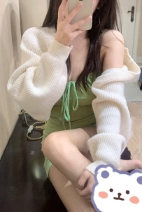 盈雅 163cm 47kg  Dcup 23歲    氣質正妹，長像清純可人