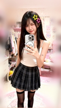 小隻馬系列     奶姬 155.44.B.20歲    特點：正妹 纖細 喜歡穿JK裙