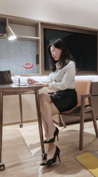 身材密碼：165.50.D+奶.34歲    現在有空 不要讓慾女等久了喔~