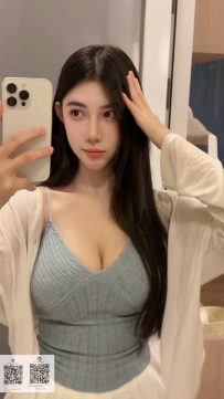 🍒拉拉｜164cm｜48kg｜E罩杯｜26歲  天然大奶＋微熟系外型，身材火辣又不失溫柔💋