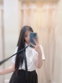 新妹推薦  18歲粉嫩小鮑魚  想試試看嗎 緊實到你不想抽出來