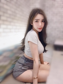 #彰化  艾曼 165cm D奶 30歲  長得蠻清純的皮膚白穴緊又粉水多多