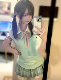 敏敏 155cm.B奶.42kg.18歲 在校學生