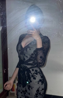 艾曼 163 C.46.28歲  身材很性感 服務一流超贊