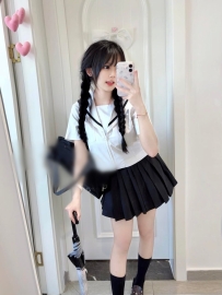 靜靜 157cm.44kg.Ccup.19歲  #小小隻的萌系女孩 可愛顏值高