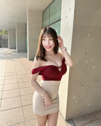 晨晨 163cm.G奶.48kg.26歲  身材真的非常好，A形的曲線火辣到不行