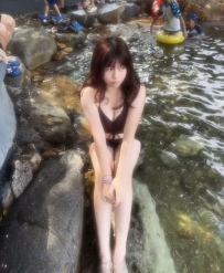 【小意 155cm 43 C 19歲】  純真嬌小甜美女孩 學生妹萌妹子一枚