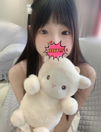 小咪 156cm.43kg.Bcup.19歲  剛滿19歲不久 第一次下海