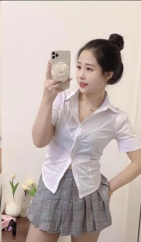 睿睿 156/ 43 /B+/20歲  #嬌小清純的妹妹 皮膚白皙內裝粉嫩