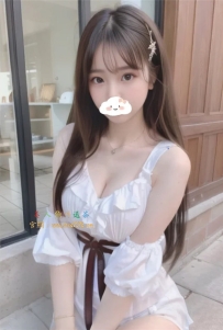 欣潔 157 D 45 20歲  大一小學妹 小隻好操控