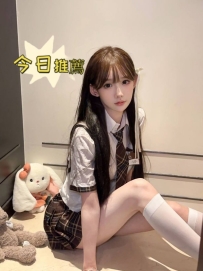 小七 159cm/Ccup/44kg/19歲    輔仁大學在校學生妹兼職