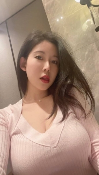 #臺北  暱稱: 小萬  生日: 雙子座  血型: AB  身材: 168.49.D/28  職業: 網拍雜貨小妹