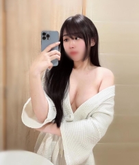 #高雄  不常報班的一位小姐  芷涵 162cm-E奶-46kg 23歲