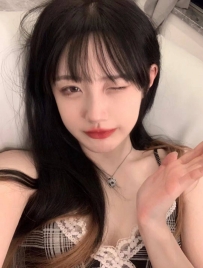 暗香163cm 43kg C奶  21歲    身上有部分刺青 會化淡妝